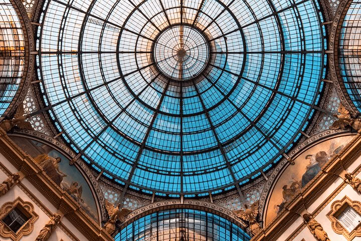 A day in the life of Milan - Private tour with a local