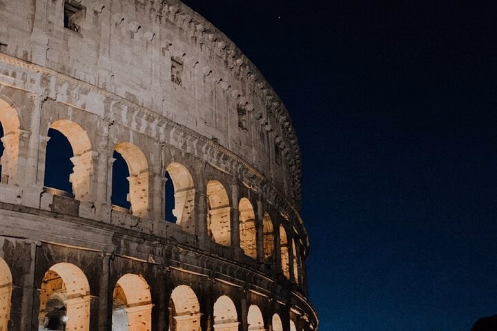 Layover in Rome on a Private Tour with a local: Best Highlights of Rome