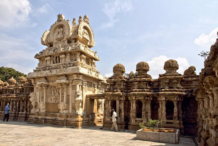 Day Trip to Kanchipuram (Guided Private Experience from Chennai)