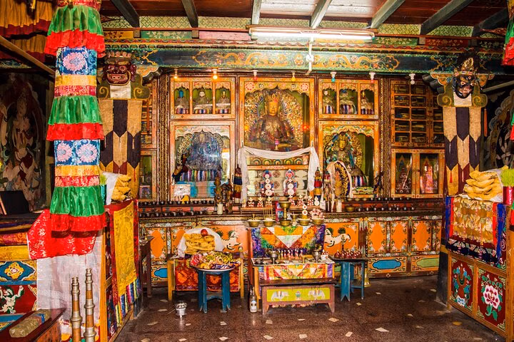 Gangtok Monastery Tour (Guided Halfday Sightseeing Tour by Car)