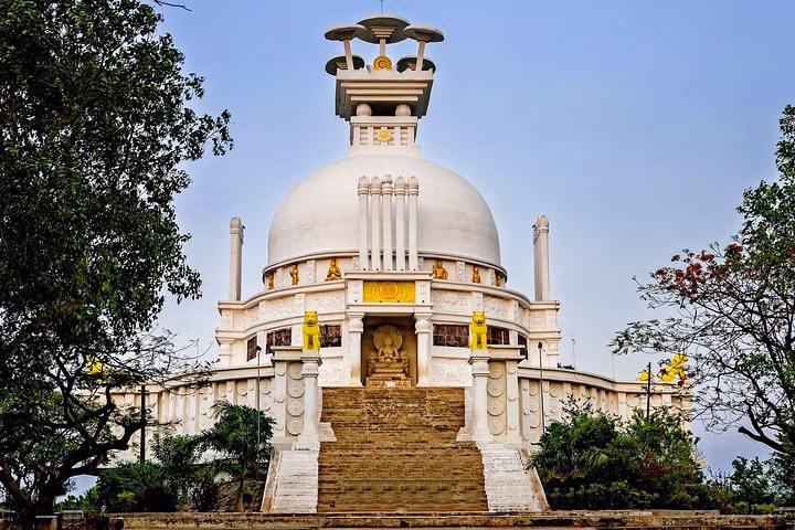 Discover Dhauli Shanti Stupa Bhubaneswar(Guided Halfday Sightseeing Tour by Car)