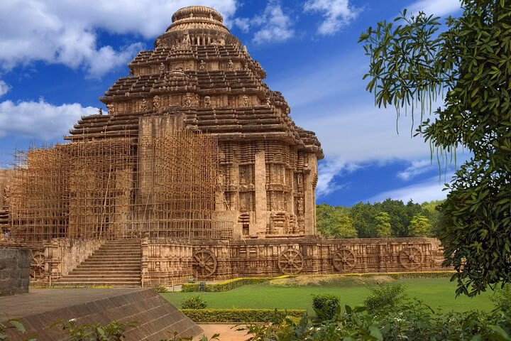 Day Trip to Konark (Guided Private Sightseeing Experience from Bhubaneswar)
