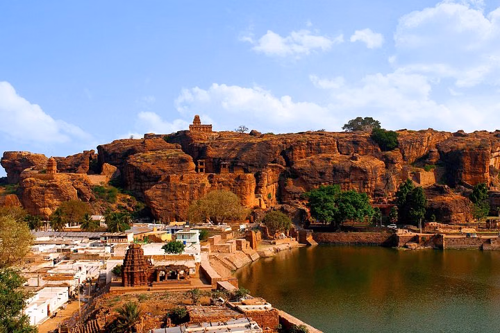Badami Trails (Guided Day Trip to Badami Cave Temples from Hampi)