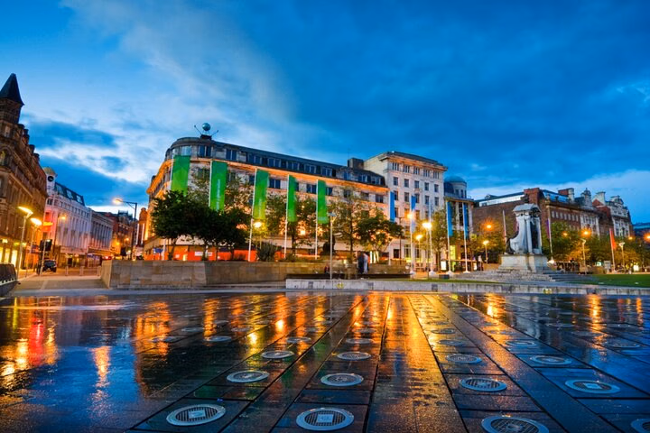 Haunted Manchester: The Pusher Canal Murder Mystery Walk