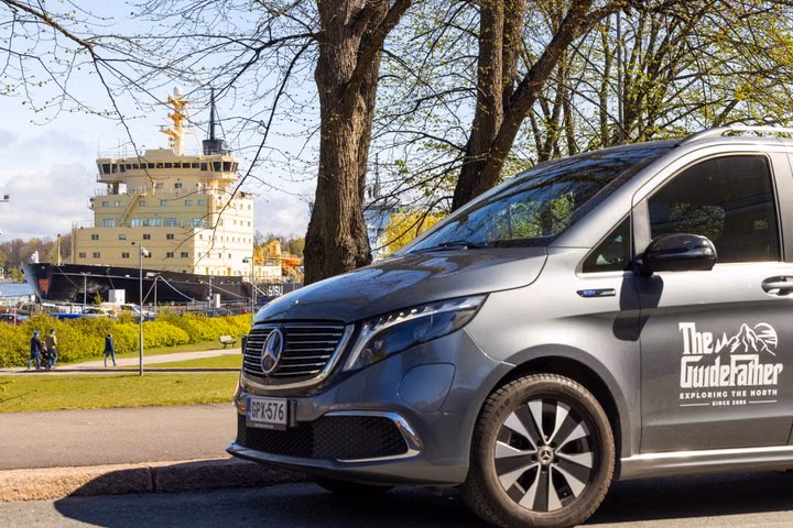 Nordic Prestige: The Elite Helsinki Sightseeing Experience*****