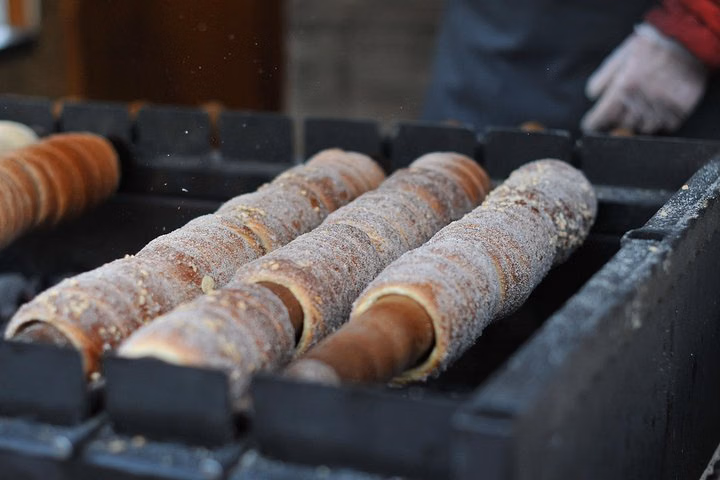 Budapest Private Food and Drink Walking Tour 4 hours with Guide