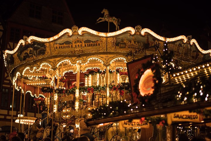 Christmas Private Daytrip - Budapest to Vienna & back, English Speaking Driver