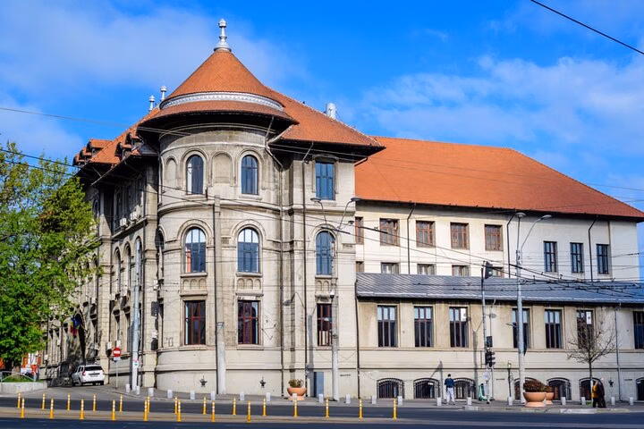 Bucharest's Armenian Quarter: City Exploration Game