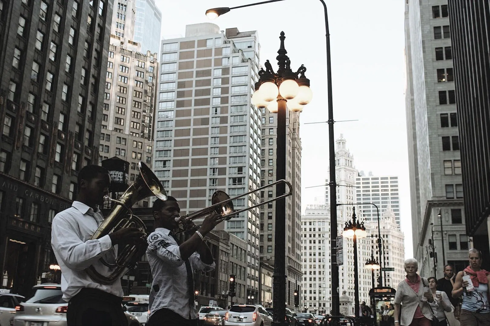 Chicago Must-Sees In-App Audio Tour: Highlights and Hidden Gems