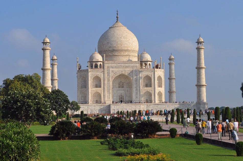 Day Trip to Agra Taj Mahal with Fatehpur Sikri from Delhi.