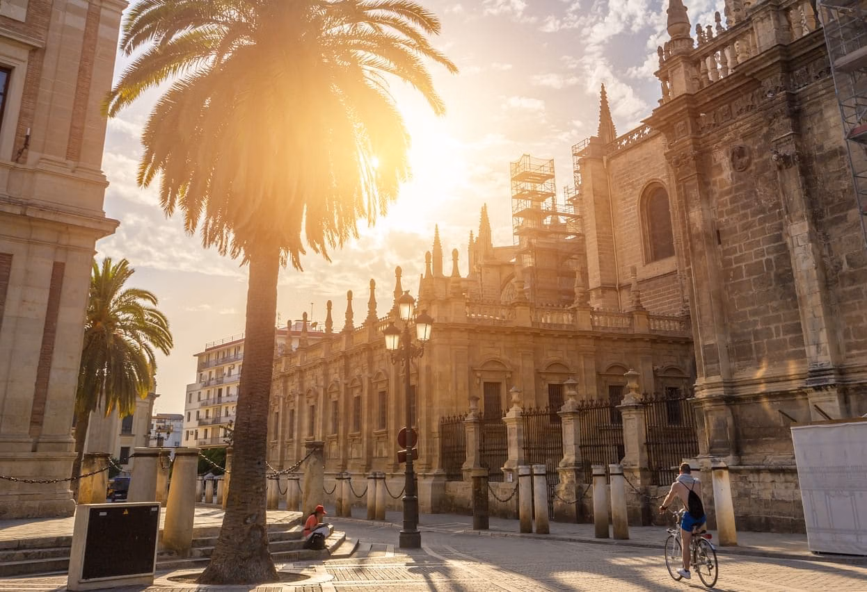 Giralda and Cathedral of Seville private tour
