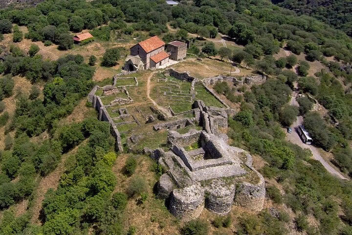Full-Day Private Tour of Bolnisi Sioni Church and Dmanisi
