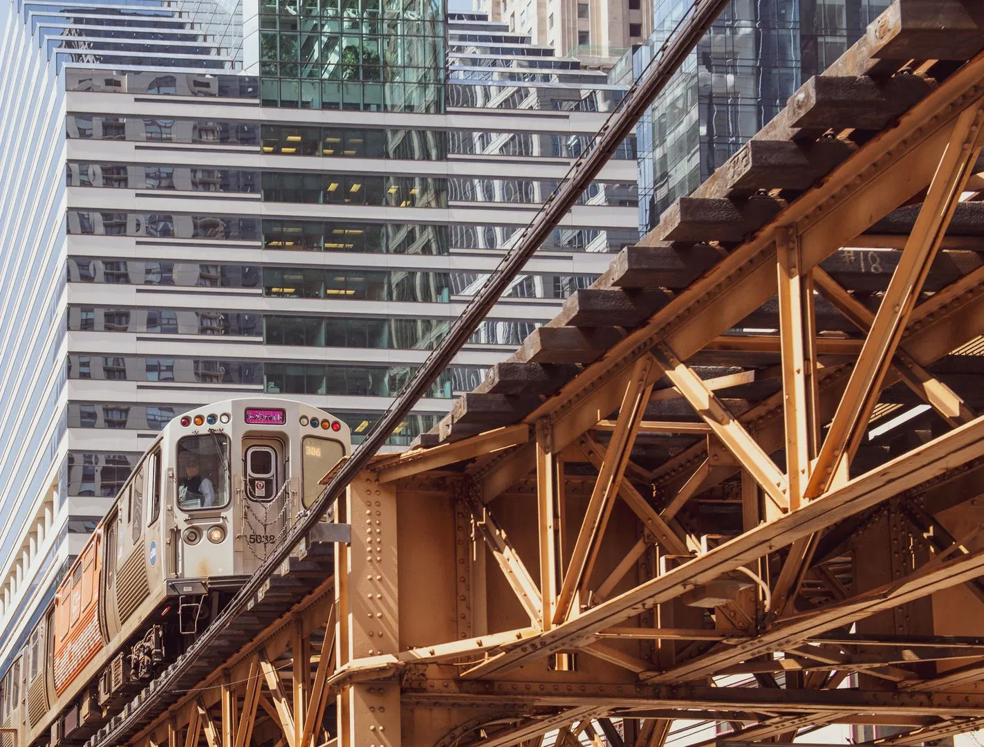 Discovering Chicago through Iconic Movie Scenes Self-Guided Audio Tour