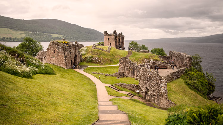 LN+INV-EN - Inverness, loch Ness and Urquhart castle