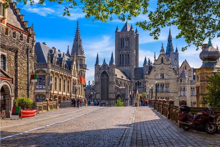 Lottery Hunt Outdoor Escape Game in Historic Ghent