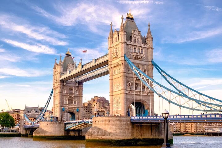London Bridge: Troll Hunt Puzzle Adventure
