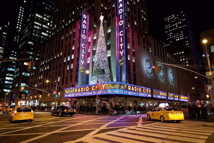 Mob Hits of Midtown: NYC Self-Guided Crime Mystery Walk