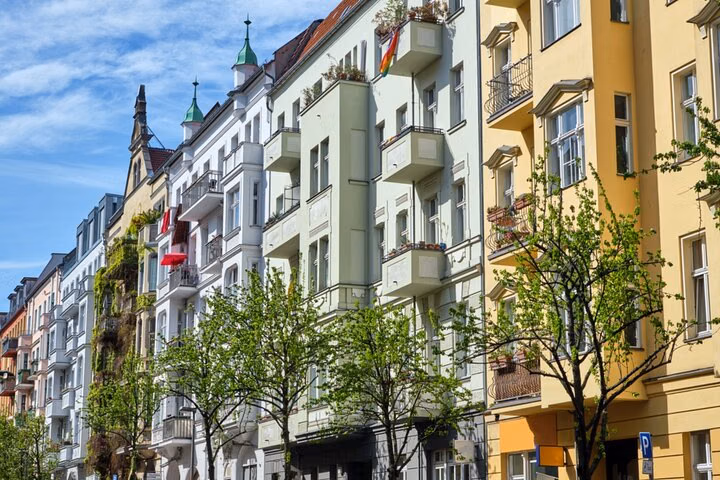 Berlin Walking Tour: Self-Guided City Game