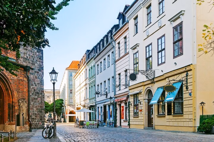 Kreuzberg's Secret Society: Exploration Game and Tour