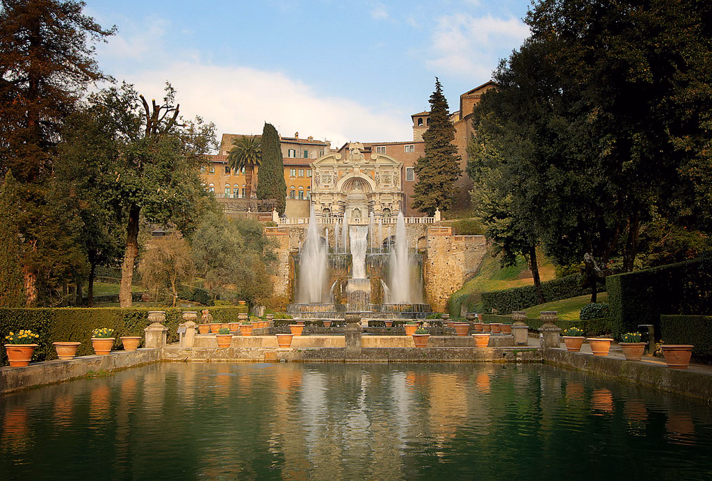 Small-Group Tour of Hadrian's Villa and Villa d'Este from Rome