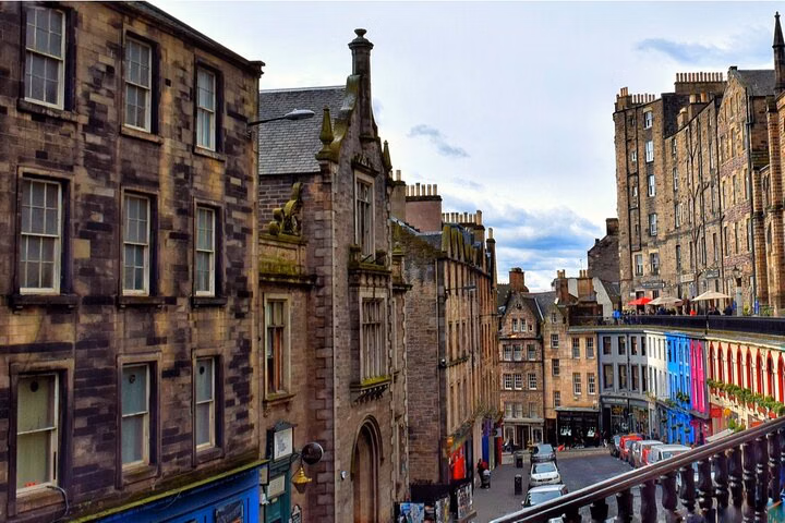 Edinburgh: Gothic Mystery Self-Guided Walking Adventure