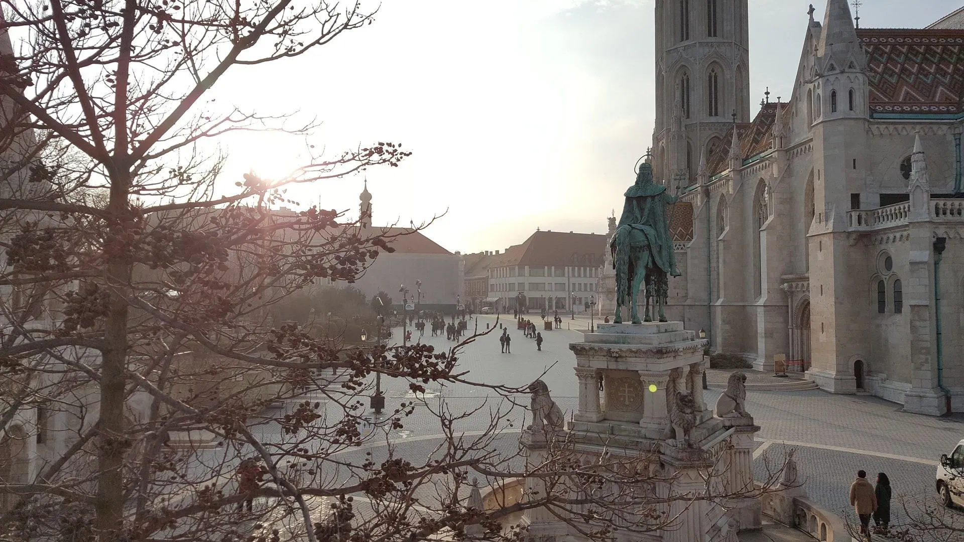Budapest: Historical Walk of Buda Castle Hill Audio Tour