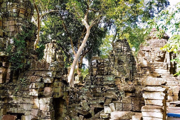 Banteay Chhmar Temple & Silk Farm Private Day Trip from Siem Reap