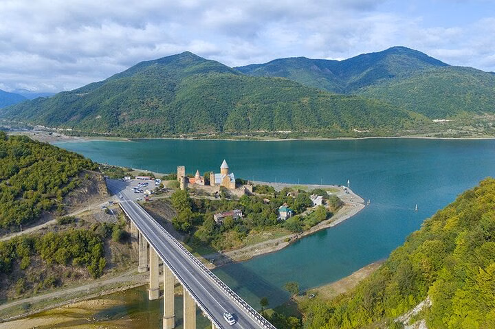 10-Day Private Tour of Georgia from Tbilisi with Pickup