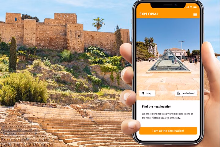 Malaga Self-Guided City Walking Tour & Scavenger Hunt