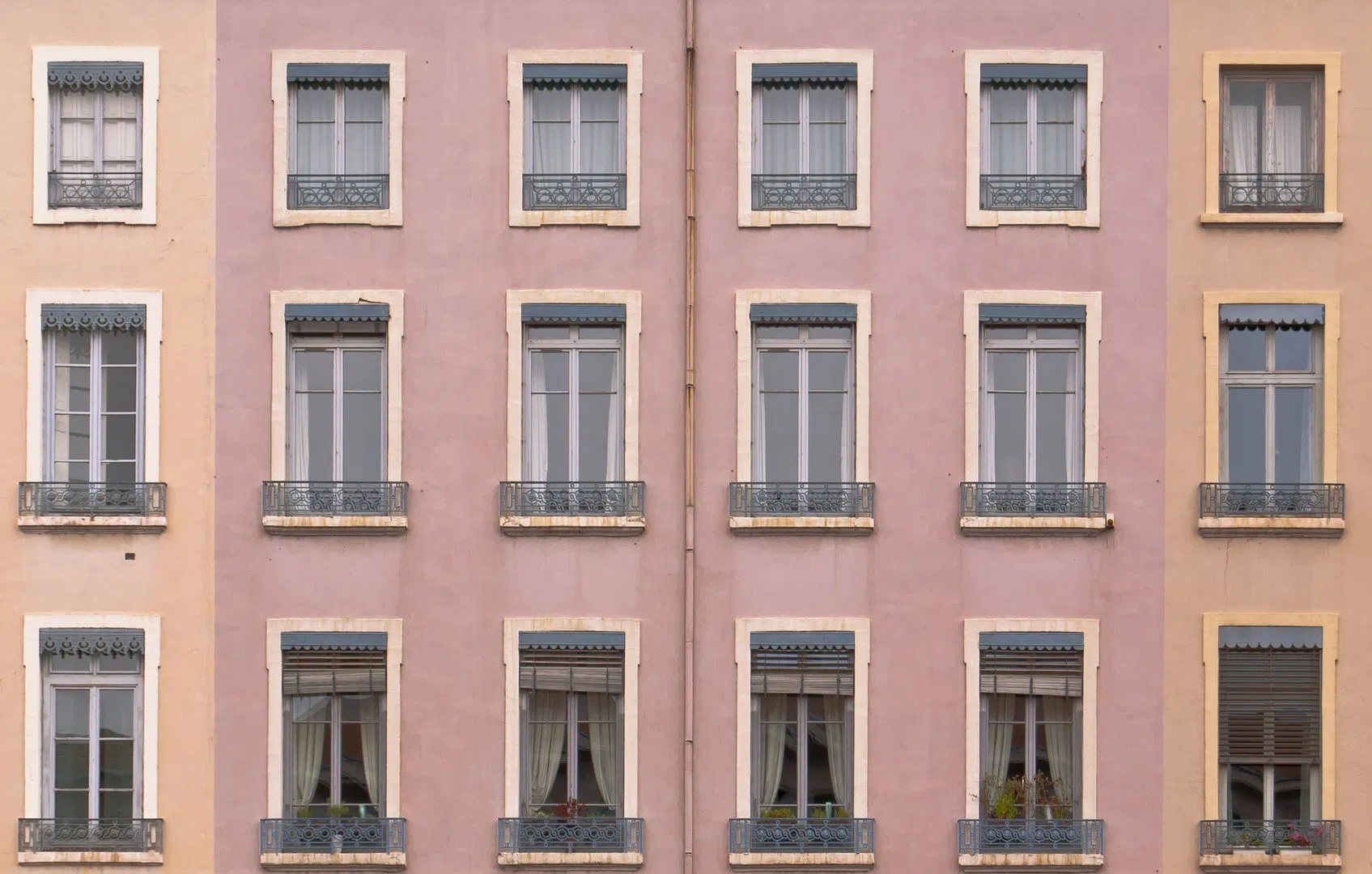 Old Lyon: Take a Journey through In-app Audio Tour