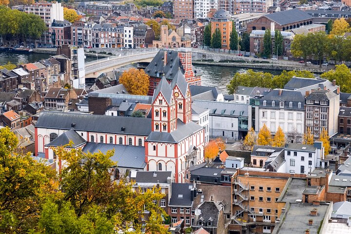 Liege Scavenger Hunt & Highlights Self-Guided Walking Tour