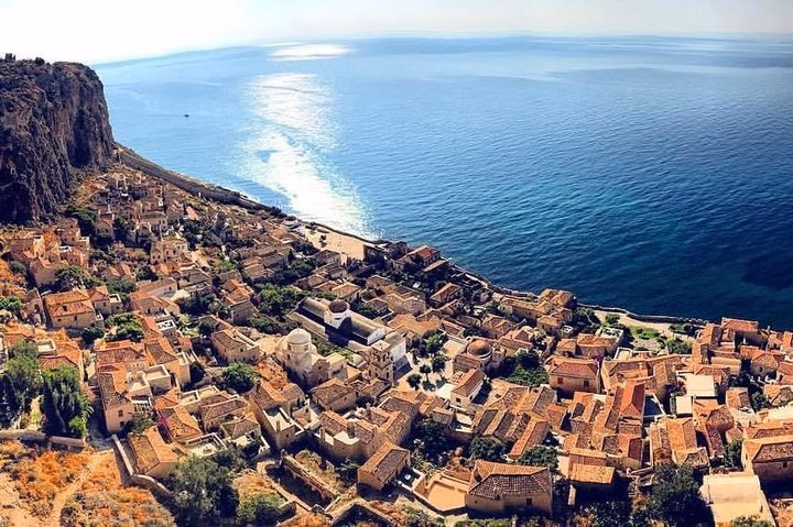 3 Days PrivateTour: Sparta - Mystra - Monemvasia - Mycenae - Epidaurus & Corinth