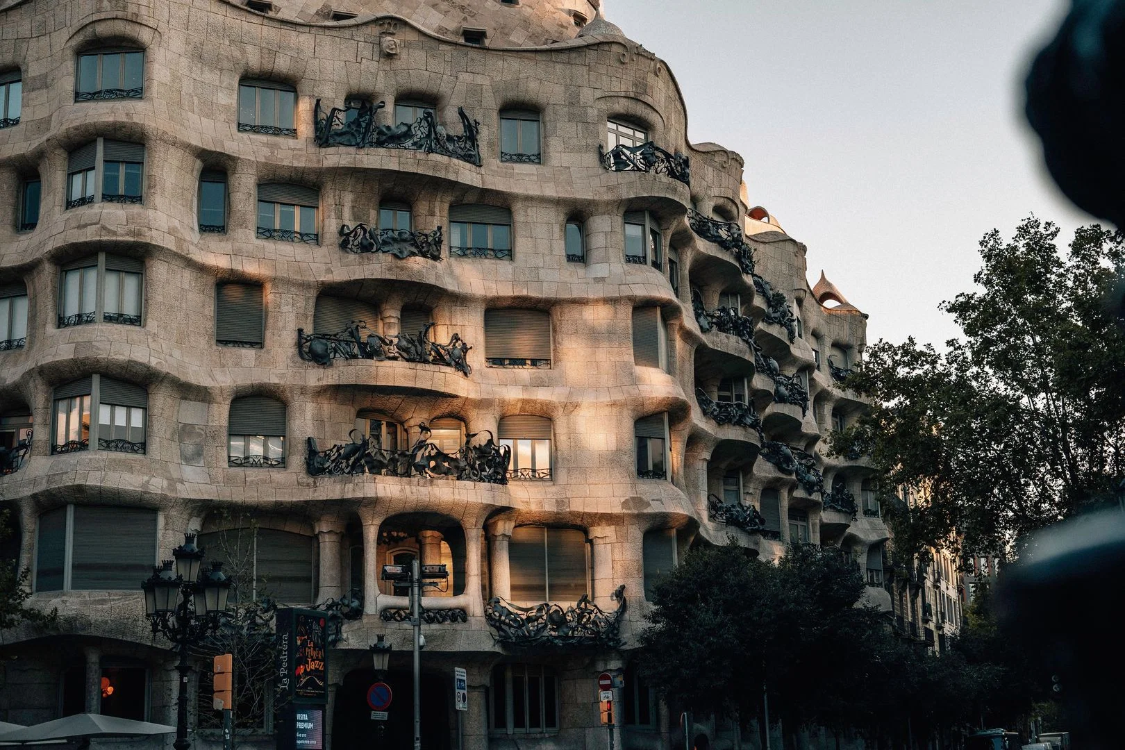 Barcelona Walking Audio Tour: Discover the Heritage of the Catalan Capital