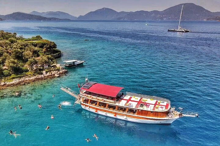 Marmaris Cleopatra Island & Gökova Bays Boat Tour with Lunch