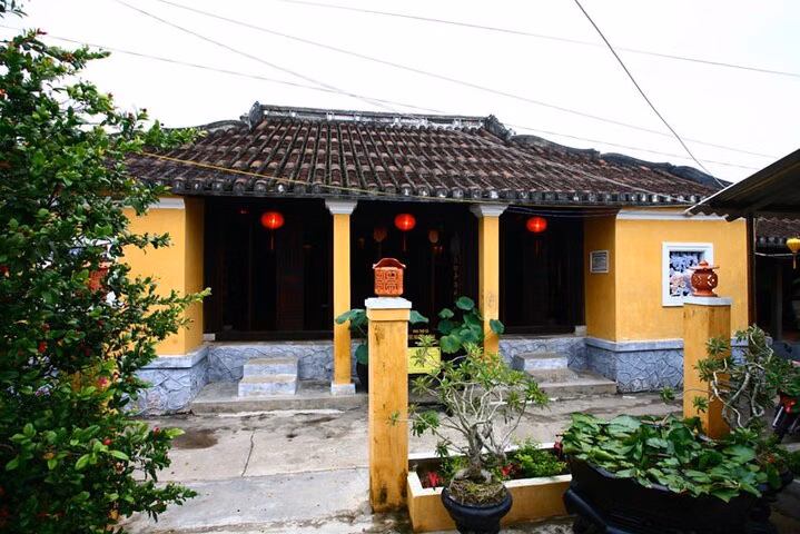 Hoi An Self-Guided City Walking Tour & Scavenger Hunt