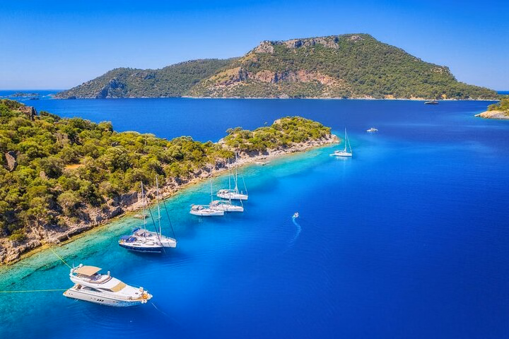 Fethiye 12 Islands Boat Tour with Lunch