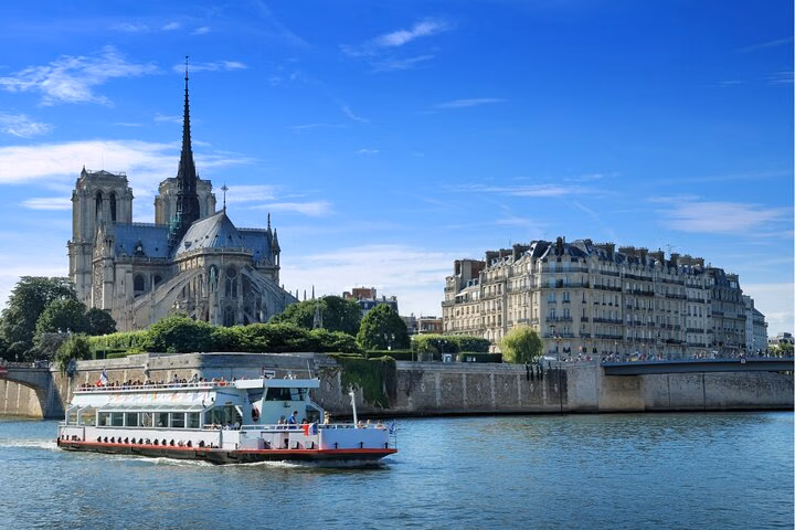 Best of Paris on Seine River Cruise with audio guide