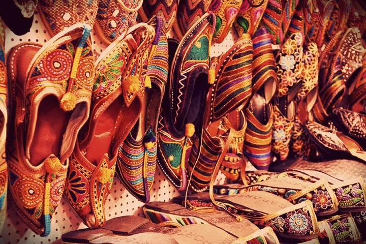 Jaipur: Artistic Walk (2-Hours Private Guided Walking Tour)