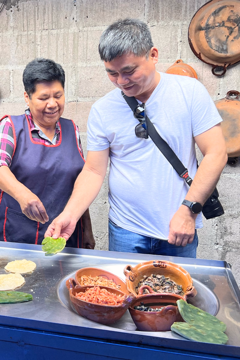 Food Experience in Middle Class House in Teotihuacan Pyramids