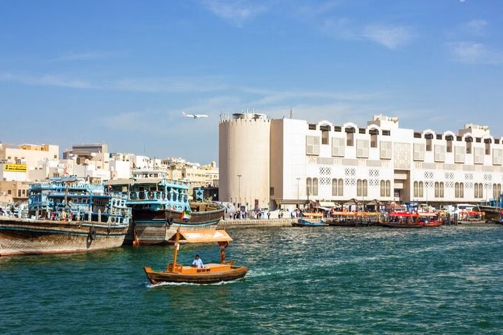 Dubai Private Tour with a Local, Highlights & Hidden Gems- Custom