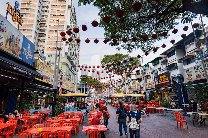 Kuala Lumpur Private Tour with a Local, Highlights & Hidden Gems