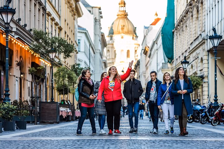Budapest Like a Local: Private & Personalized Walking Tour (6hrs)