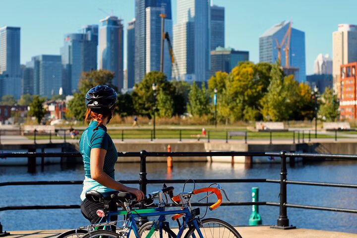 Montreal Like A Local: Private & Custom Experience