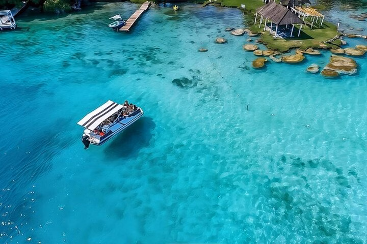 Bacalar Lagoon Boat Tour: Cenotes, Pirate’s Channel & Lunch