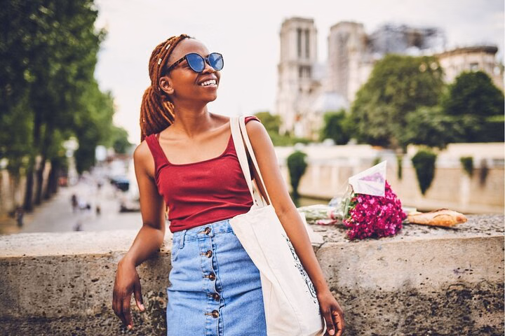 2-Hours Guided Walking Tour and River Cruise in Paris
