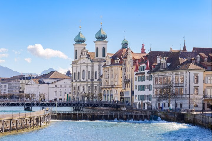 Lucerne Highlights & Hidden Gems: Small Group Guided Walking Tour