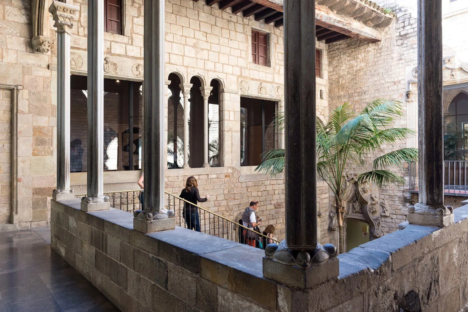 Barcellona: biglietto per il Museo Picasso e tour audio con una passeggiata in città