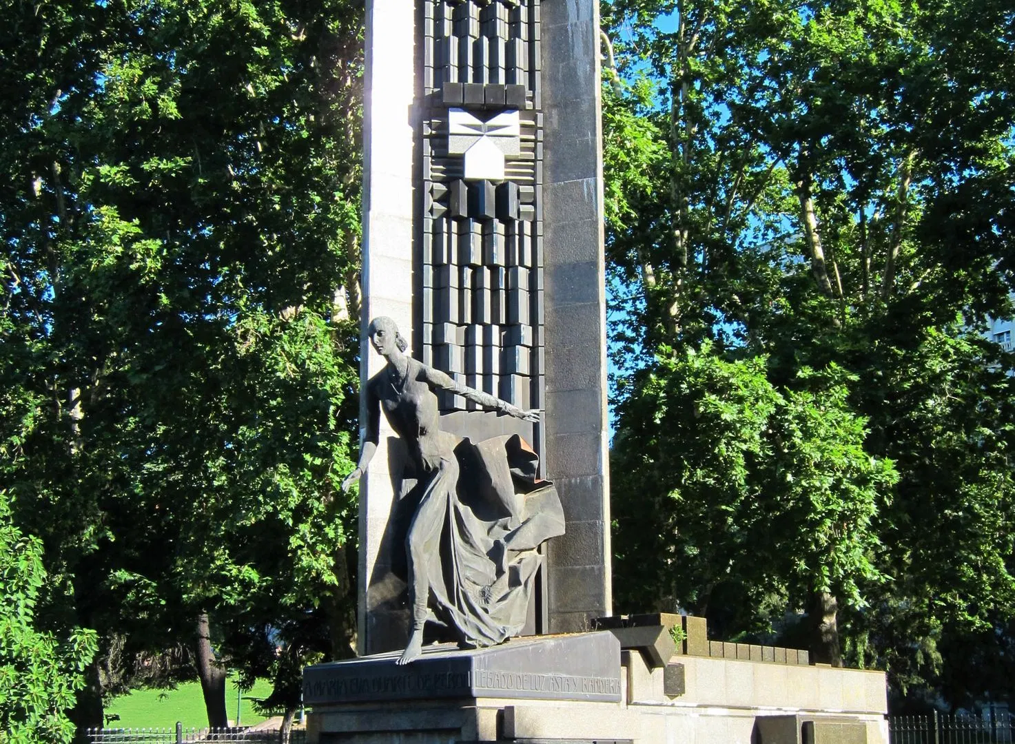 Buenos Aires Recoleta Quarter: Tracing the Legacy of Evita & the Nation's Greats