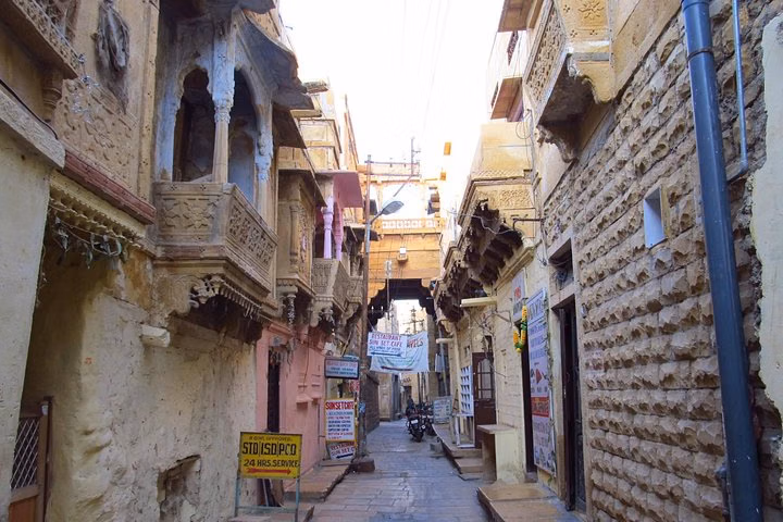 Cultural & Heritage Trails of Jaisalmer (2 Hours Guided Walking Tour)