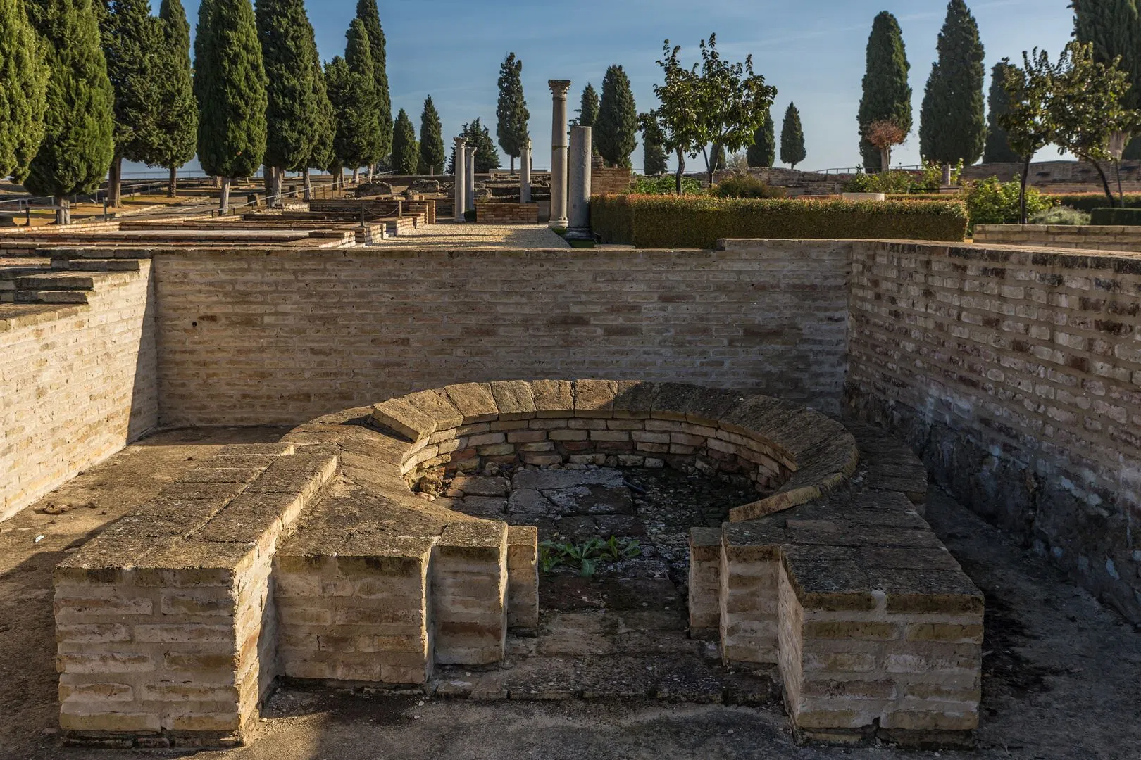 Itálica In-App Audio Tour: Where the Game of Thrones and the Roman Empire Meet (FR)